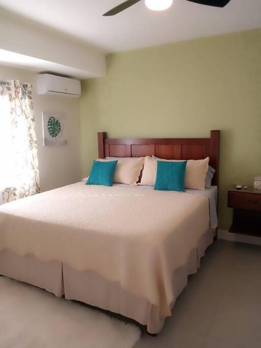 Jamaica Reggae Villa Lucea Exterior foto